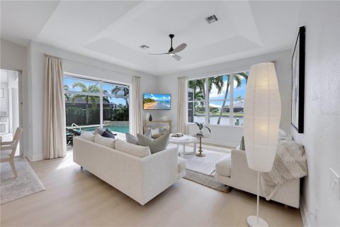 Villa ou maison à vendre à Cape Coral, Floride: 3 chambres, 210.8 m2 № 2430967 - photo 26