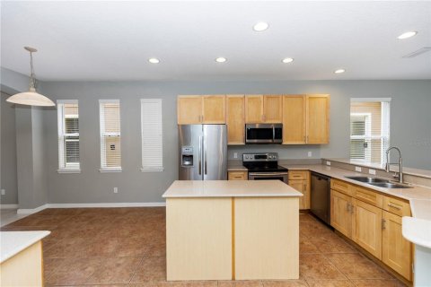Casa en alquiler en Windermere, Florida, 3 dormitorios, 193.98 m2 № 1903229 - foto 5