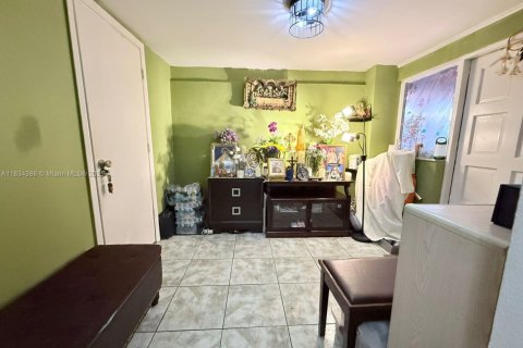 Casa en venta en North Miami Beach, Florida, 2 dormitorios, 120.22 m2 № 1814066 - foto 17