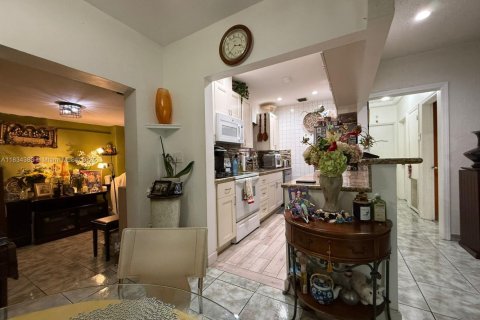 Casa en venta en North Miami Beach, Florida, 2 dormitorios, 120.22 m2 № 1814066 - foto 16