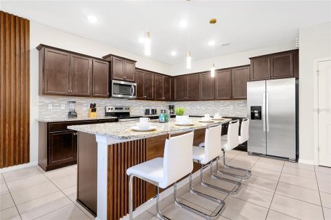Villa ou maison à vendre à Davenport, Floride: 10 chambres, 408.68 m2 № 2137646 - photo 12