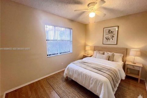Condominio en venta en Coral Springs, Florida, 2 dormitorios, 78.04 m2 № 2152674 - foto 9