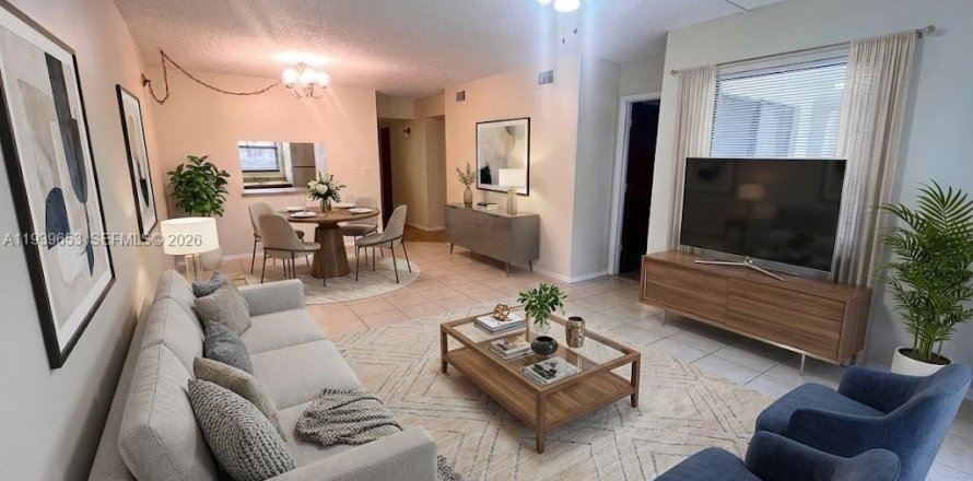 Condominio en Coral Springs, Florida, 2 dormitorios № 2152674