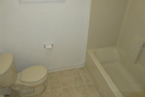 Villa ou maison à louer à Orlando, Floride: 4 chambres, 257.06 m2 № 1886826 - photo 16