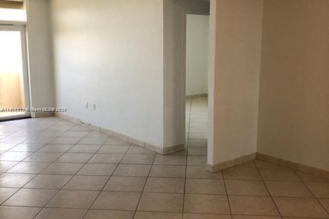 Condo in Bal Harbour, Florida, 1 bedroom № 1964298 - photo 7