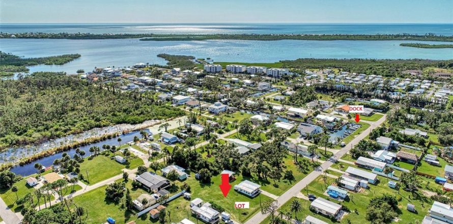 Terreno en Englewood, Florida № 2148868
