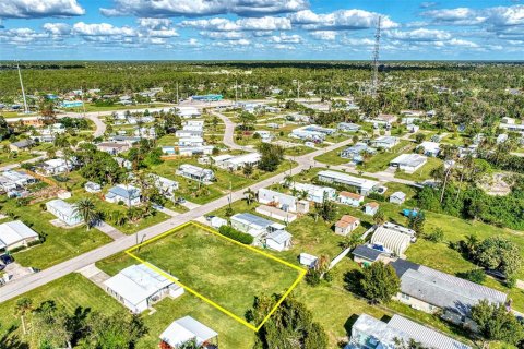 Terreno en venta en Englewood, Florida № 2148868 - foto 7
