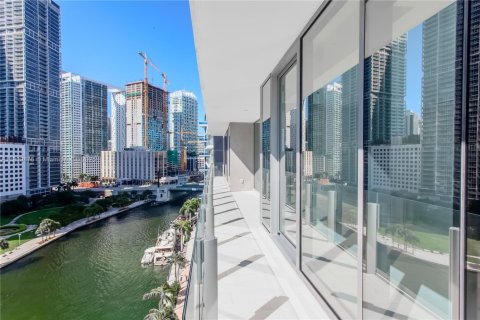 Condo in Miami, Florida, 2 bedrooms  № 2052771 - photo 27