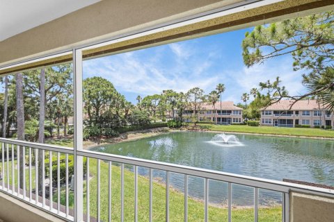 Condo in Palm Beach Gardens, Florida, 3 bedrooms  № 2175340 - photo 4