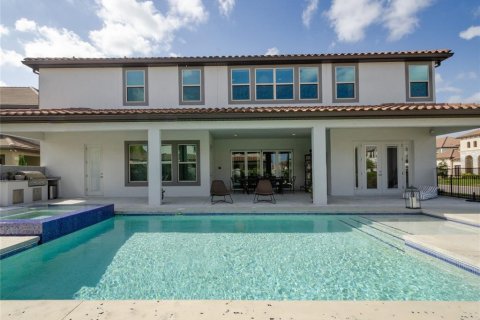 House in Orlando, Florida 7 bedrooms, 497.49 sq.m. № 2195373 - photo 5