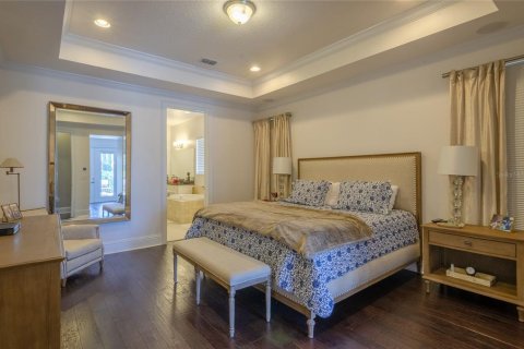 House in Orlando, Florida 7 bedrooms, 497.49 sq.m. № 2195373 - photo 14