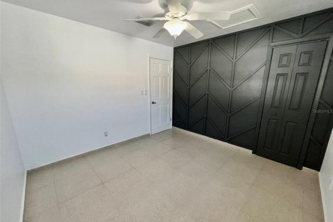 Casa en venta en Kissimmee, Florida, 3 dormitorios, 156.54 m2 № 1791706 - foto 18