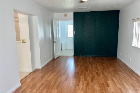 Casa en venta en Kissimmee, Florida, 3 dormitorios, 156.54 m2 № 1791706 - foto 14
