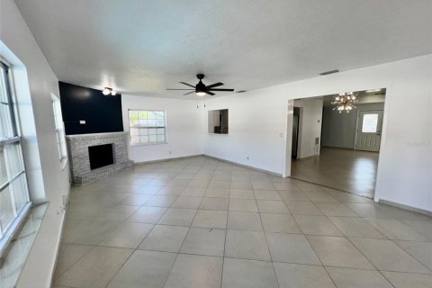 Casa en venta en Kissimmee, Florida, 3 dormitorios, 156.54 m2 № 1791706 - foto 5