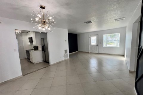 Casa en venta en Kissimmee, Florida, 3 dormitorios, 156.54 m2 № 1791706 - foto 9