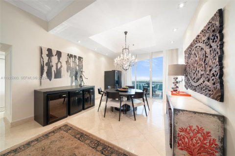 Condo in Sunny Isles Beach, Florida, 2 bedrooms  № 1994091 - photo 4