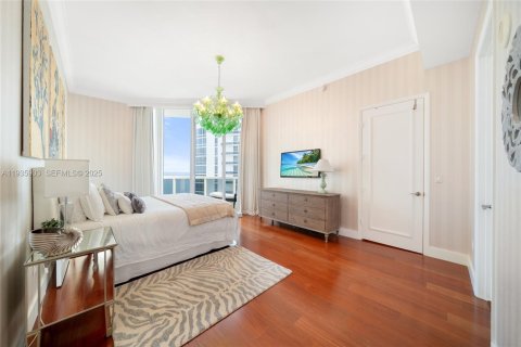 Condo in Sunny Isles Beach, Florida, 2 bedrooms  № 1994091 - photo 11