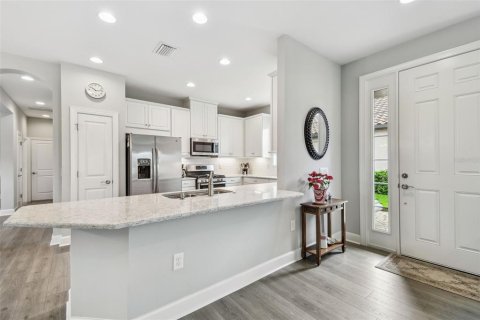 House in Odessa, Florida 2 bedrooms, 156.91 sq.m. № 1542594 - photo 6