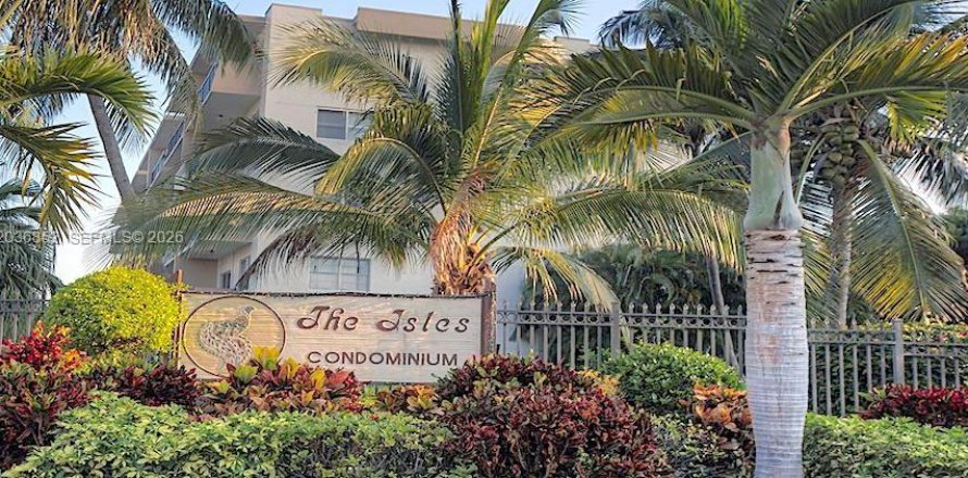 Condominio en Sunny Isles Beach, Florida, 2 dormitorios  № 2154068