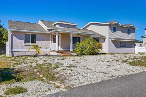 House in Longboat Key, Florida 4 bedrooms, 208.29 sq.m. № 2144301