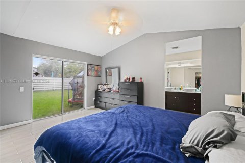 Casa en venta en Miami, Florida, 3 dormitorios, 161.09 m2 № 1877785 - foto 21