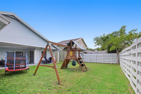 Casa en venta en Miami, Florida, 3 dormitorios, 161.09 m2 № 1877785 - foto 17