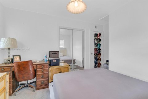 Снять в аренду виллу или дом в Майами-Гарденс, Флорида 3 спальни, 125.05м2, № 1946134 - фото 22
