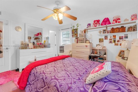 Снять в аренду виллу или дом в Майами-Гарденс, Флорида 3 спальни, 125.05м2, № 1946134 - фото 18