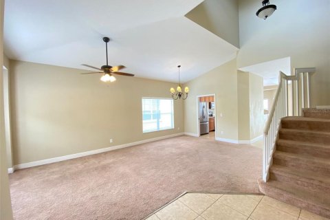 Villa ou maison à louer à Orlando, Floride: 5 chambres, 223.71 m2 № 1839038 - photo 3
