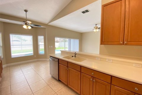 Villa ou maison à louer à Orlando, Floride: 5 chambres, 223.71 m2 № 1839038 - photo 12