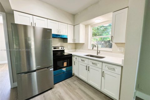 Appartement à louer à Fort Lauderdale, Floride: 1 chambre, 72 m2 № 2169712 - photo 3