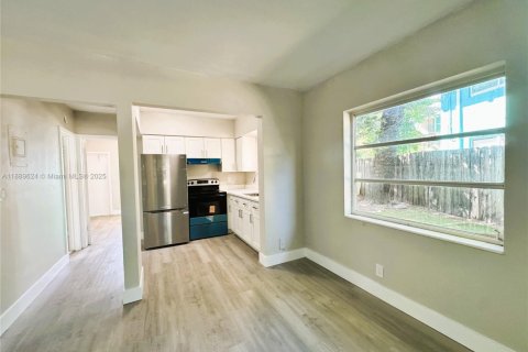 Appartement à louer à Fort Lauderdale, Floride: 1 chambre, 72 m2 № 2169712 - photo 4