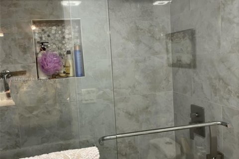 Снять в аренду кондоминиум в Делрей-Бич, Флорида 2 спальни, 106.65м2, № 1945083 - фото 16