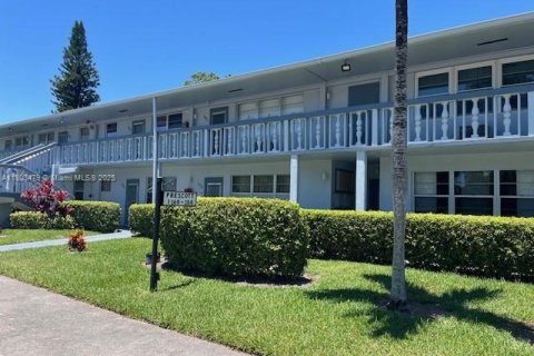 Купить кондоминиум в Дирфилд-Бич, Флорида 1 спальня, 65.03м2, № 1959425 - фото 1