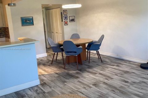 Купить кондоминиум в Дирфилд-Бич, Флорида 1 спальня, 65.03м2, № 1959425 - фото 10