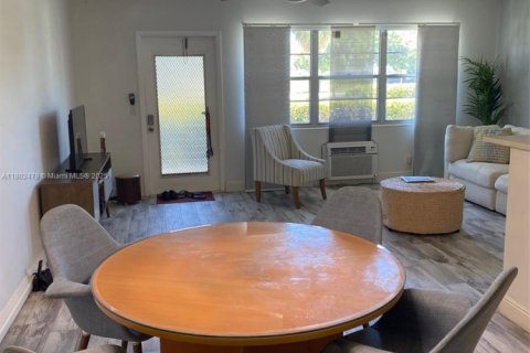 Купить кондоминиум в Дирфилд-Бич, Флорида 1 спальня, 65.03м2, № 1959425 - фото 20