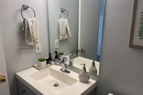 Купить кондоминиум в Дирфилд-Бич, Флорида 1 спальня, 65.03м2, № 1959425 - фото 22