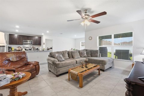 Casa en venta en Spring Hill, Florida, 3 dormitorios, 155.43 m2 № 2196593 - foto 11