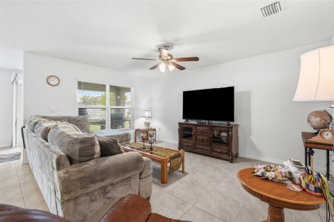 Casa en venta en Spring Hill, Florida, 3 dormitorios, 155.43 m2 № 2196593 - foto 10