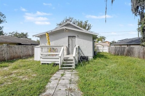House in Orlando, Florida 2 bedrooms, 106.37 sq.m. № 2396275 - photo 28