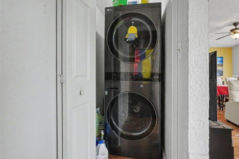 House in Orlando, Florida 2 bedrooms, 106.37 sq.m. № 2396275 - photo 26