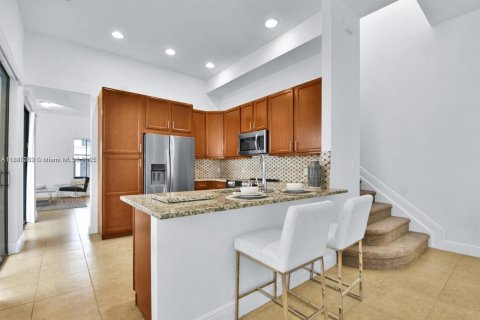 House in Cooper City, Florida 4 bedrooms, 193.61 sq.m. № 1942259 - photo 26
