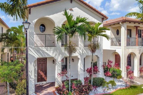 House in Cooper City, Florida 4 bedrooms, 193.61 sq.m. № 1942259 - photo 6