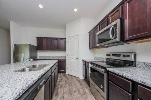 Casa en alquiler en Haines City, Florida, 3 dormitorios, 157.56 m2 № 1831517 - foto 7