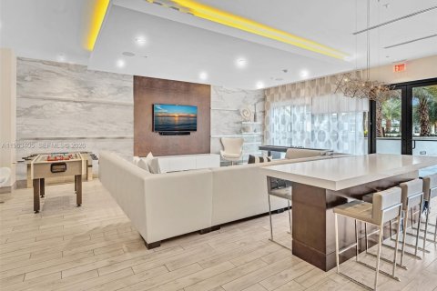 Купить кондоминиум в Майами, Флорида 1 спальня, 70.79м2, № 2091320 - фото 30