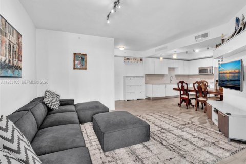 Купить кондоминиум в Майами, Флорида 1 спальня, 70.79м2, № 2091320 - фото 9