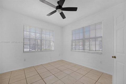 Touwnhouse à louer à Miramar, Floride: 4 chambres, 185.99 m2 № 2051073 - photo 30