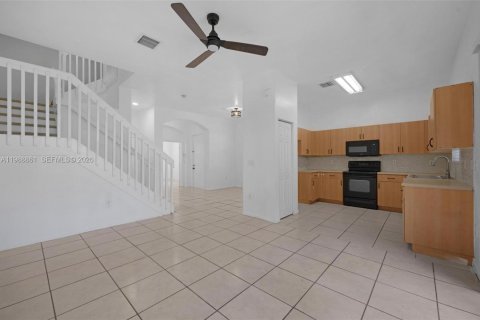 Touwnhouse à louer à Miramar, Floride: 4 chambres, 185.99 m2 № 2051073 - photo 23