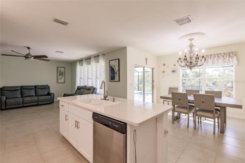 House in Punta Gorda, Florida 3 bedrooms, 185.8 sq.m. № 1326260 - photo 14