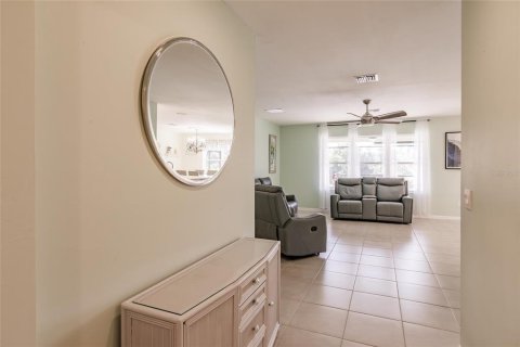 House in Punta Gorda, Florida 3 bedrooms, 185.8 sq.m. № 1326260 - photo 6